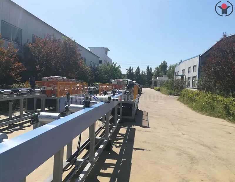 Composite steel pipe quenching equipment