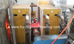 Quenching and tempering furnace for plate