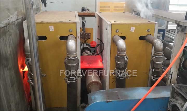 The working performance of steel plate quenching furnace